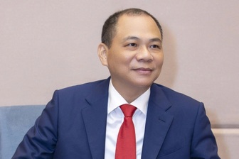 Chứng khoán "xanh vỏ đỏ lòng", cổ phiếu Vingroup và Sabeco vụt sáng