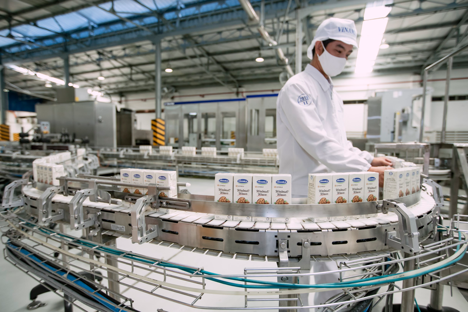 Giá trị thương hiệu Vinamilk được định giá hơn 2,4 tỷ USD - 3 Giá trị thương hiệu Vinamilk được định giá hơn 2,4 tỷ USD - 3