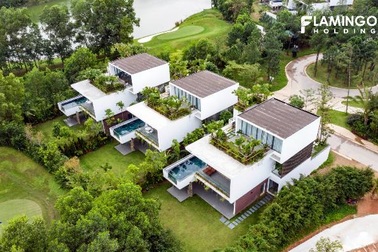 Cận cảnh “sắc nước, hương trời” tại Luxury Skylake Villa
