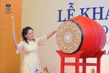 Trường học hạnh phúc - Victoria Nam Sài Gòn: Khai giảng năm học đầu tiên