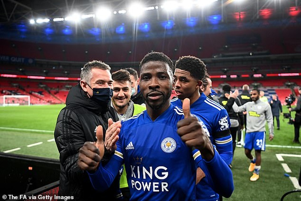 Hạ Southampton, Leicester City hẹn Chelsea ở chung kết FA Cup - 2 Hạ Southampton, Leicester City hẹn Chelsea ở chung kết FA Cup - 2