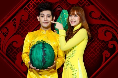 Hari Won & Sơn Ngọc Minh cháy cùng Hội Xuân văn nghệ sĩ 2017