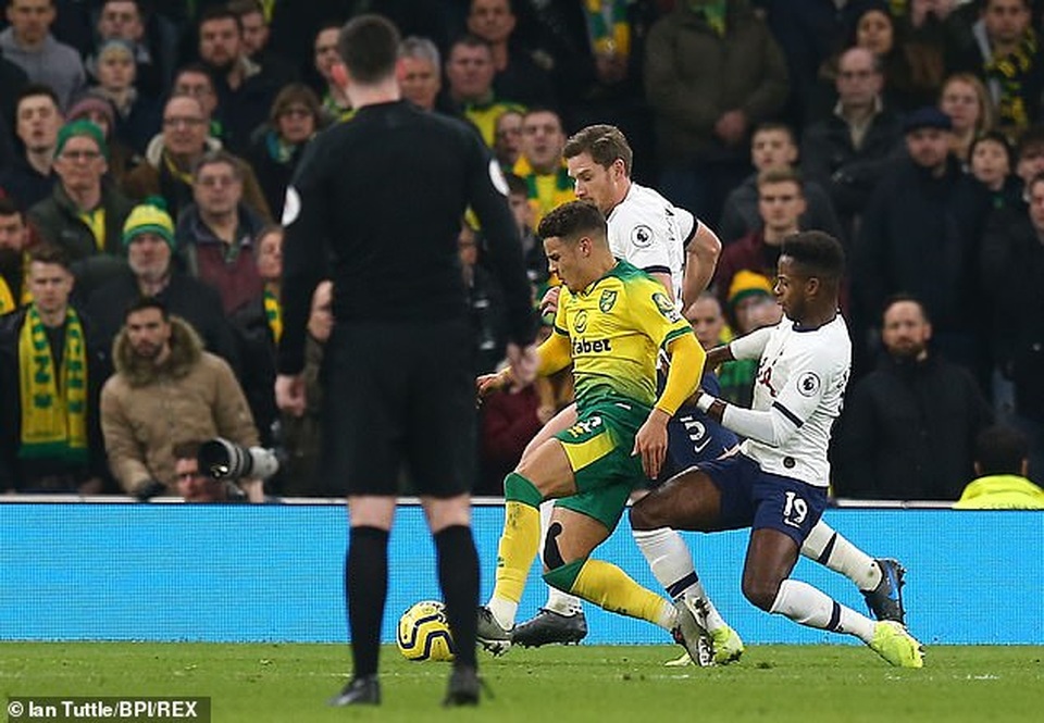 Son Heung Min tỏa sáng, Tottenham giành 3 điểm và áp sát Man Utd - 13 Son Heung Min tỏa sáng, Tottenham giành 3 điểm và áp sát Man Utd - 13