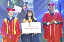 Gần 50% sinh viên của một trường đại học tốt nghiệp loại xuất sắc, giỏi