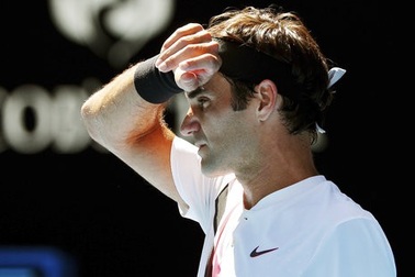 Australian Open: Federer "tiến như bay" vào tứ kết