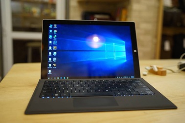 Nên mua Macbook Pro hay SurFace Pro3?