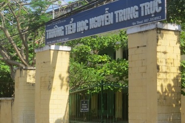 4 học sinh tiểu học nhập viện sau khi uống thuốc tẩy giun