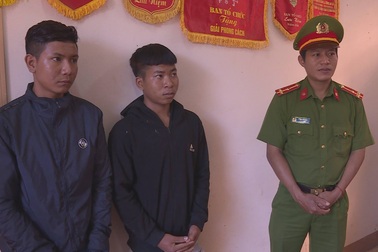 Nhậu xong, cả nhóm ra đường chặn đánh 1 thiếu nữ tử vong