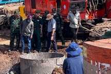 Phó Chủ tịch Đồng Tháp tiên lượng xấu về bé trai lọt vào trụ bê tông