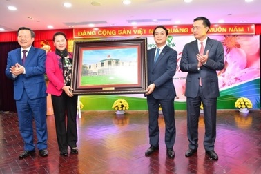 Chủ tịch Quốc hội chúc Tết tại Vietcombank nhân dịp đầu xuân Kỷ Hợi 2019