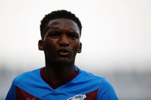 Gạ gẫm “hoa đã có chủ”, "hàng thải"của Chelsea bị đánh bầm dập