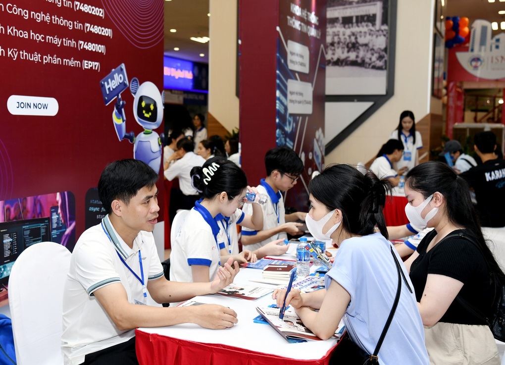 Khi Trường Kinh tế Quốc dân lấn sân mở loạt ngành mới về kỹ thuật - 2 Khi Trường Kinh tế Quốc dân lấn sân mở loạt ngành mới về kỹ thuật - 2
