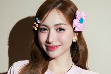 Hòa Minzy: "Khi là tâm điểm chú ý của truyền thông thì càng phải cẩn trọng"