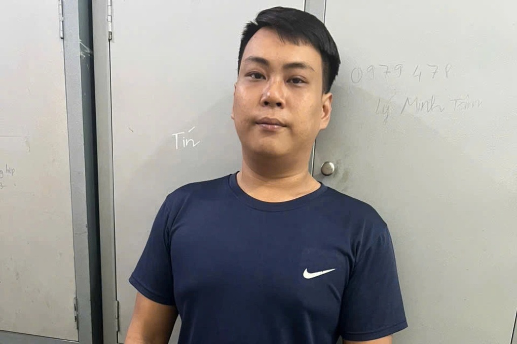 Bắt giữ đối tượng thực hiện liên tiếp 3 vụ cướp dây chuyền vàng - 1