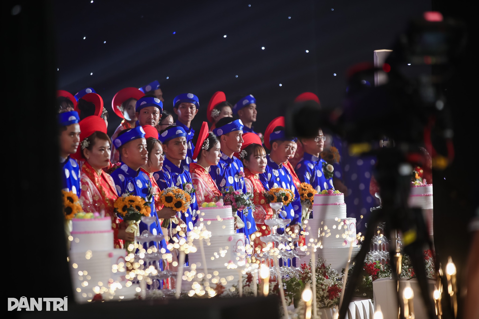 Lễ cưới trong mơ của 82 cặp đôi ở TPHCM - 12 Lễ cưới trong mơ của 82 cặp đôi ở TPHCM - 12