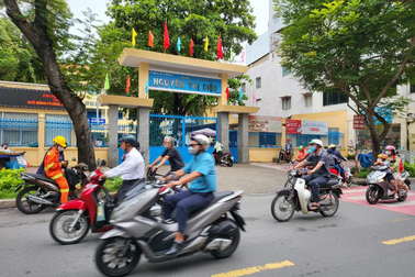 Vụ phó hiệu trưởng kiện trường: Nhà trường phải trả hơn 1,8 triệu đồng