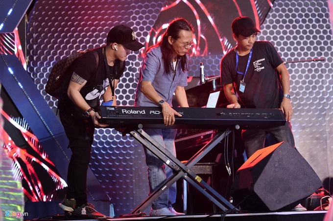 Hoài Linh: 'Tôi hết hồn khi nghe tin Cung Văn hóa Việt Xô bị cháy' - Ảnh 10. Hoài Linh: 'Tôi hết hồn khi nghe tin Cung Văn hóa Việt Xô bị cháy' - Ảnh 10.