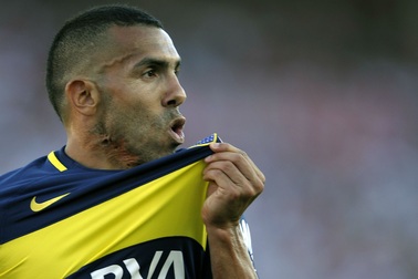 Điều khoản đặc biệt trong hợp đồng “khủng” của Carlos Tevez