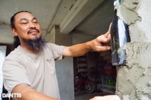 "Dị nhân" 15 năm nhặt vỏ chai về xây ngôi nhà "độc nhất vô nhị" ở Quảng Nam