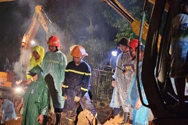 Hiện trường nơi 300 người tìm kiếm nạn nhân bị vùi lấp trên đèo Bảo Lộc