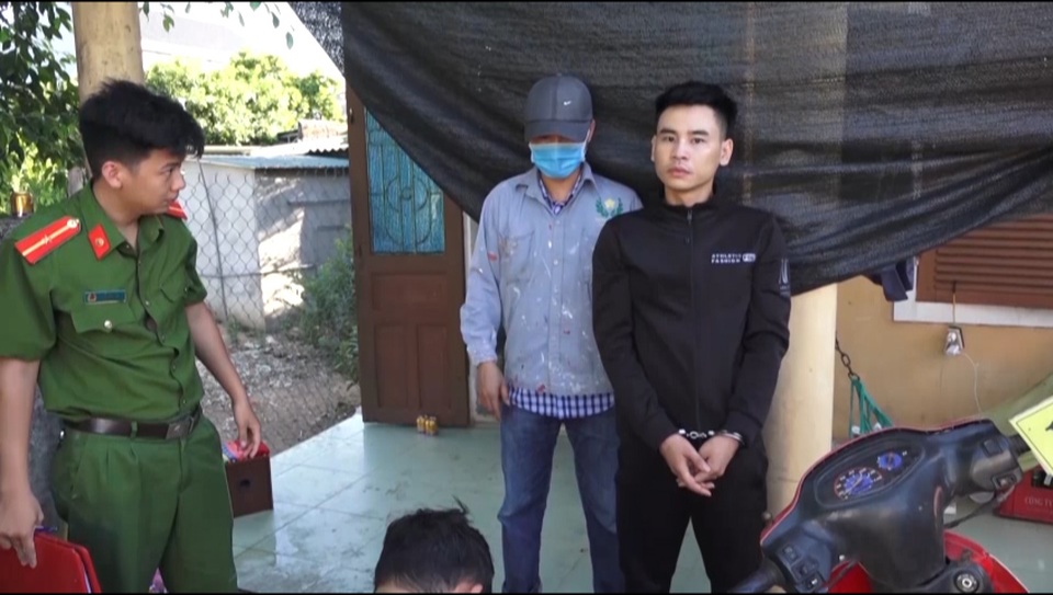 8 tháng phá 200 vụ ma túy, gần 300 đối tượng sa lưới pháp luật - 3 8 tháng phá 200 vụ ma túy, gần 300 đối tượng sa lưới pháp luật - 3