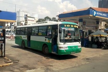 TPHCM: Xe buýt tăng chuyến phục vụ lễ Giỗ tổ