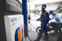 Giá xăng quay đầu giảm 224 đồng/lít sau đợt tăng mạnh