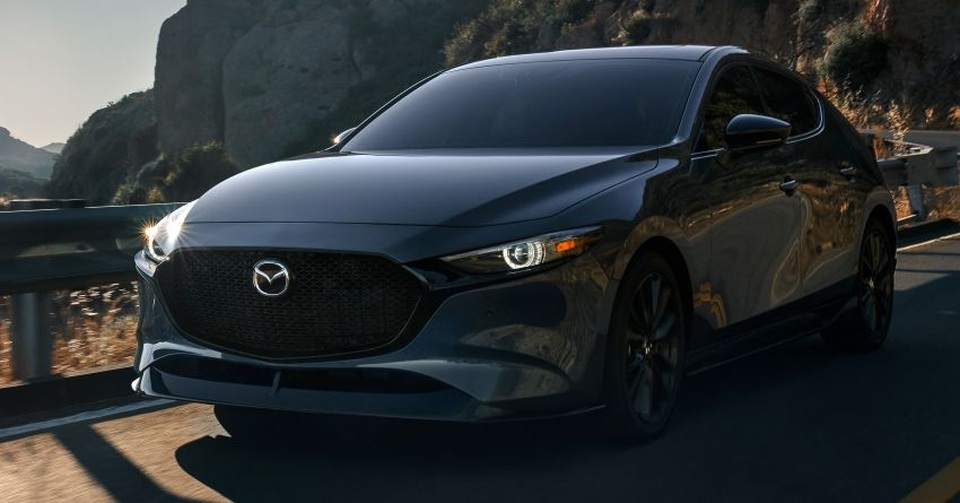 Mazda3 phiên bản 2.5 Turbo đắt gần gấp rưỡi bản thường - 2 Mazda3 phiên bản 2.5 Turbo đắt gần gấp rưỡi bản thường - 2