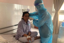 Sản phụ mắc Covid-19 cảm ơn bác sĩ dốc lòng giúp mình "được thấy mặt con"