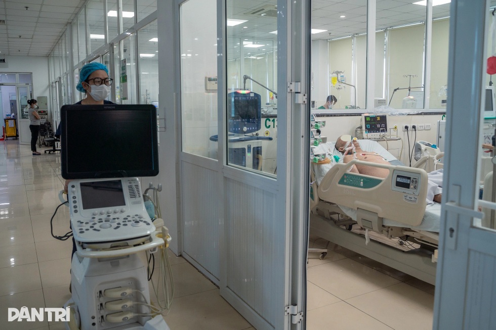 Nhật ký một ngày ở nơi “sinh tử giao nhau” của bóng hồng nội trú - 3 Nhật ký một ngày ở nơi “sinh tử giao nhau” của bóng hồng nội trú - 3