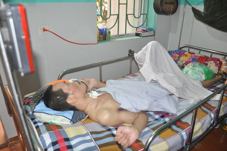 Anh Khôi sống thực vật tiếp tục nhận gần 55 triệu đồng của bạn đọc giúp đỡ - 2 Anh Khôi sống thực vật tiếp tục nhận gần 55 triệu đồng của bạn đọc giúp đỡ - 2
