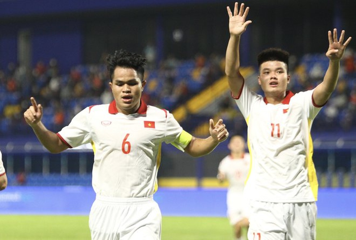 Người hùng của U23 Việt Nam nén nỗi đau để tỏa sáng rực rỡ - 2 Người hùng của U23 Việt Nam nén nỗi đau để tỏa sáng rực rỡ - 2