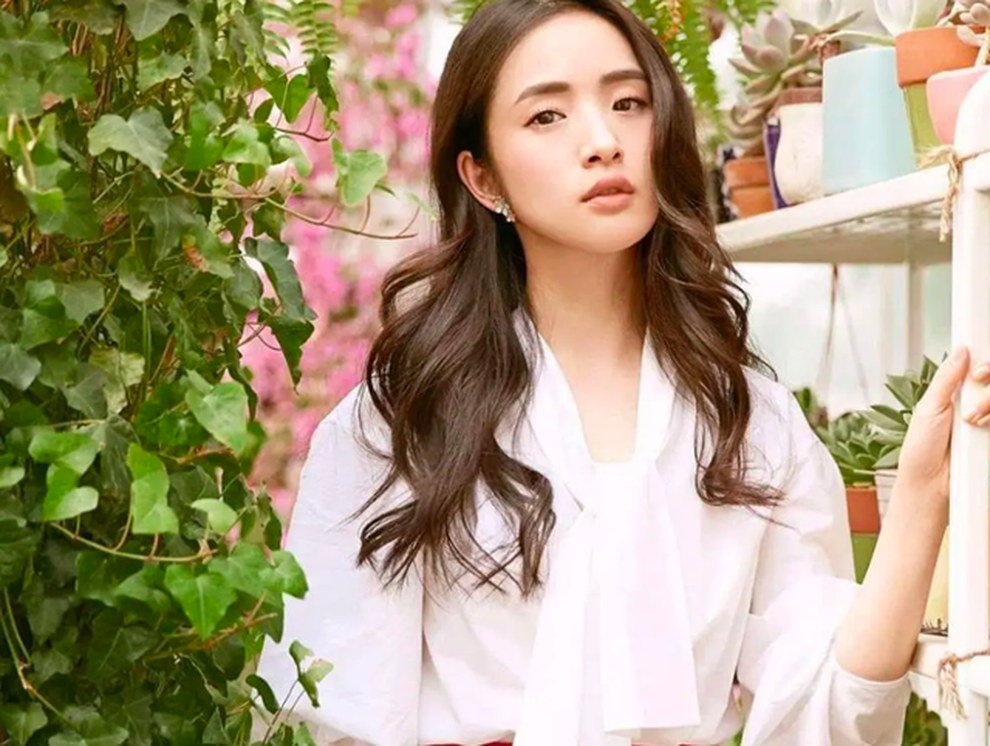 Lâm Y Thần sinh con gái đầu lòng ở tuổi 39 - 2