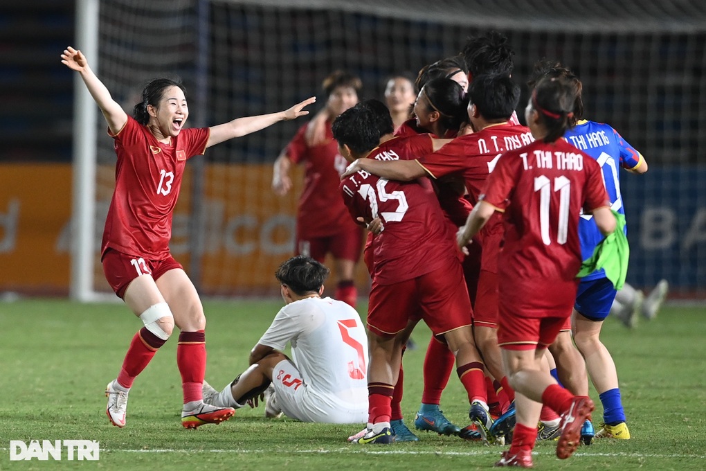 HLV Mai Đức Chung Đội tuyển nữ Việt Nam đã sẵn sàng cho World Cup - 2 HLV Mai Đức Chung Đội tuyển nữ Việt Nam đã sẵn sàng cho World Cup - 2