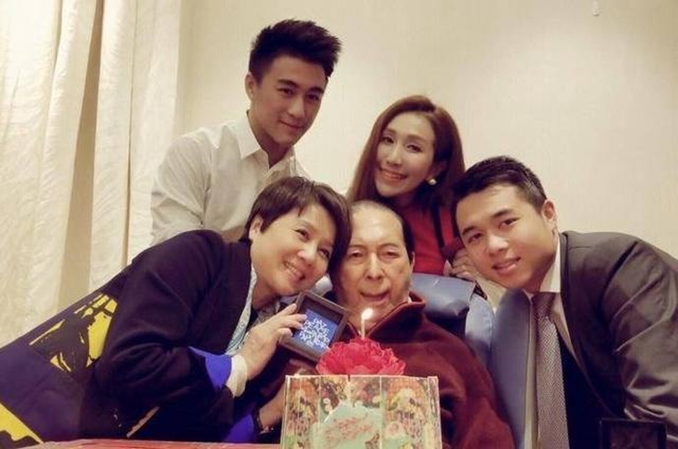 Gia tộc họ Hà chuẩn bị tang lễ 3 ngày của vua sòng bạc Macau - 2 Gia tộc họ Hà chuẩn bị tang lễ 3 ngày của vua sòng bạc Macau - 2