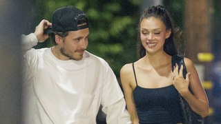 Dâu cả nhà Beckham khẳng định mình: Chụp ảnh táo bạo, nỗ lực đóng phim - 6