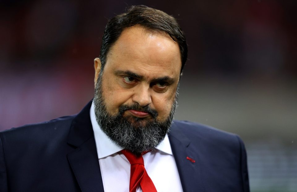 Do Covid-19, Man Utd phải thi đấu trên sân không có khán giả - 4 Do Covid-19, Man Utd phải thi đấu trên sân không có khán giả - 4