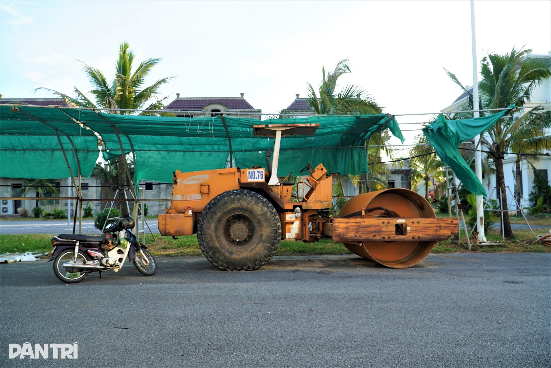 Dự án biệt thự, nhà hàng 370 tỷ đồng ngổn ngang ở khu du lịch biển Lộc Hà - 7 Dự án biệt thự, nhà hàng 370 tỷ đồng ngổn ngang ở khu du lịch biển Lộc Hà - 7