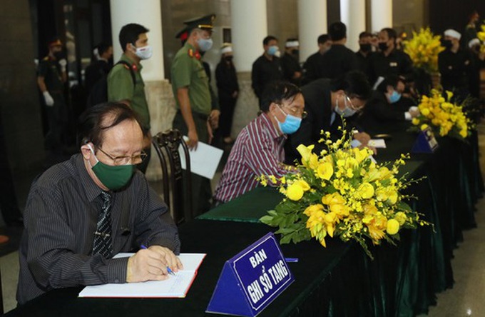 Cử hành trọng thể Quốc tang nguyên Tổng Bí thư Lê Khả Phiêu - Ảnh 26. Cử hành trọng thể Quốc tang nguyên Tổng Bí thư Lê Khả Phiêu - Ảnh 26.