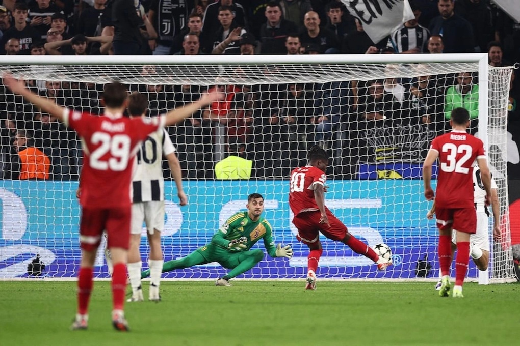 AC Milan giành chiến thắng quan trọng, Juventus bất ngờ thua Stuttgart - 2