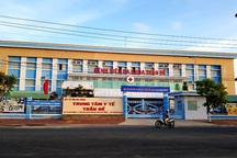 Tổng lãnh sự quán Indonesia cảm ơn bệnh viện đã điều trị thuyền viên bị nạn