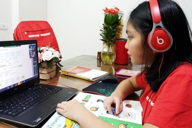 Hà Nội: Mở rộng ôn tập trực tuyến cho học sinh khối 11, 12