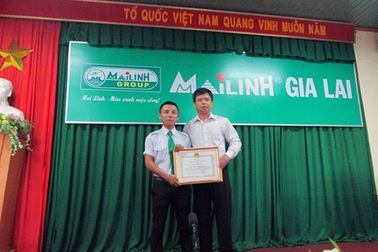 Sở Giao thông vận tải khen thưởng tài xế đỡ đẻ trên taxi