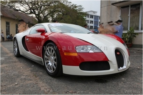Siêu xe Bugatti Veyron lăn bánh tại Việt Nam