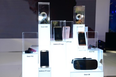 Hệ sinh thái của Galaxy S7/S7 edge hoàn thiện với loạt đồ chơi "khủng"