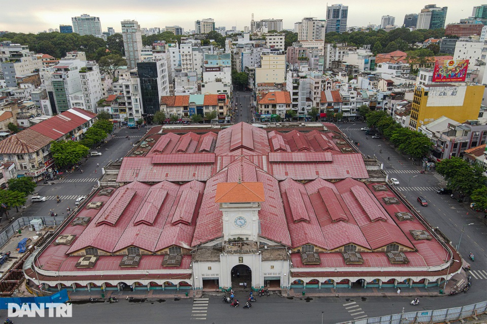 Loạt điểm thăm quan nổi tiếng TPHCM cửa đóng, then cài vì Covid-19 - 14 Loạt điểm thăm quan nổi tiếng TPHCM cửa đóng, then cài vì Covid-19 - 14