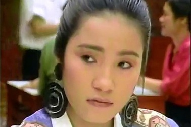 Cuộc sống của Hồng Đào khi bị cách ly tại Mỹ: “Chỉ gọi điện và thả thức ăn”