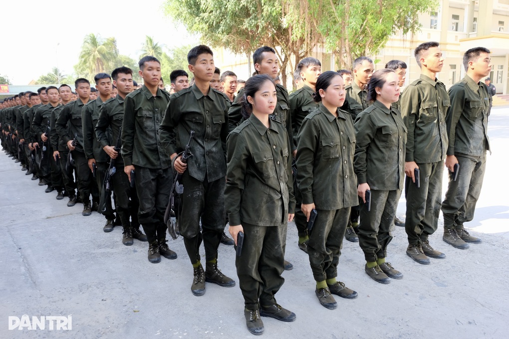 Ở nơi chiến sĩ người dân tộc chăm chỉ học tập, tự hào khoác áo CAND - 4 Ở nơi chiến sĩ người dân tộc chăm chỉ học tập, tự hào khoác áo CAND - 4