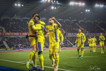 Đội bóng của Công Phượng chiến thắng trong ngày ra mắt HLV mới