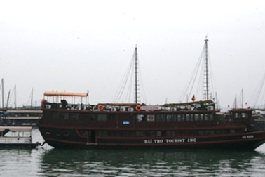 Chủ tàu đồng loạt phản đối màu sơn trắng, tỉnh ra lời kêu gọi